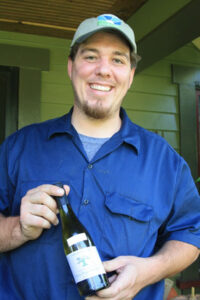 Chris Kerston, Orchardist and Agri-Tourism Pioneer - Biographies - MOTHER EARTH NEWS Image
